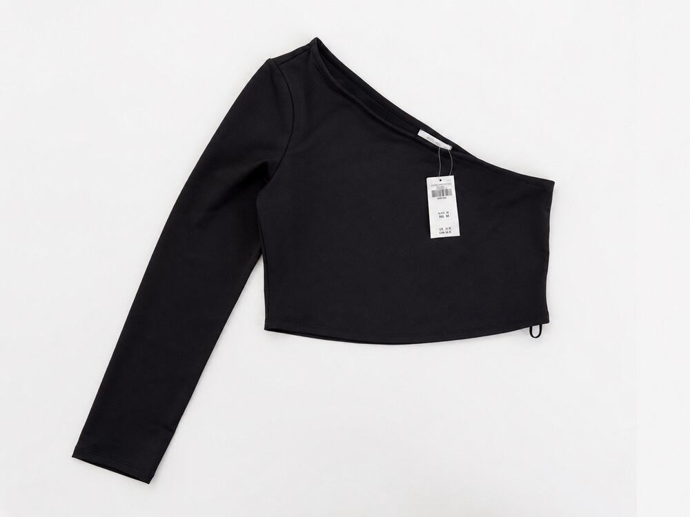 NWT Abercrombie & Fitch One Shoulder Long Sleeve Crop Top Black Size Medium
